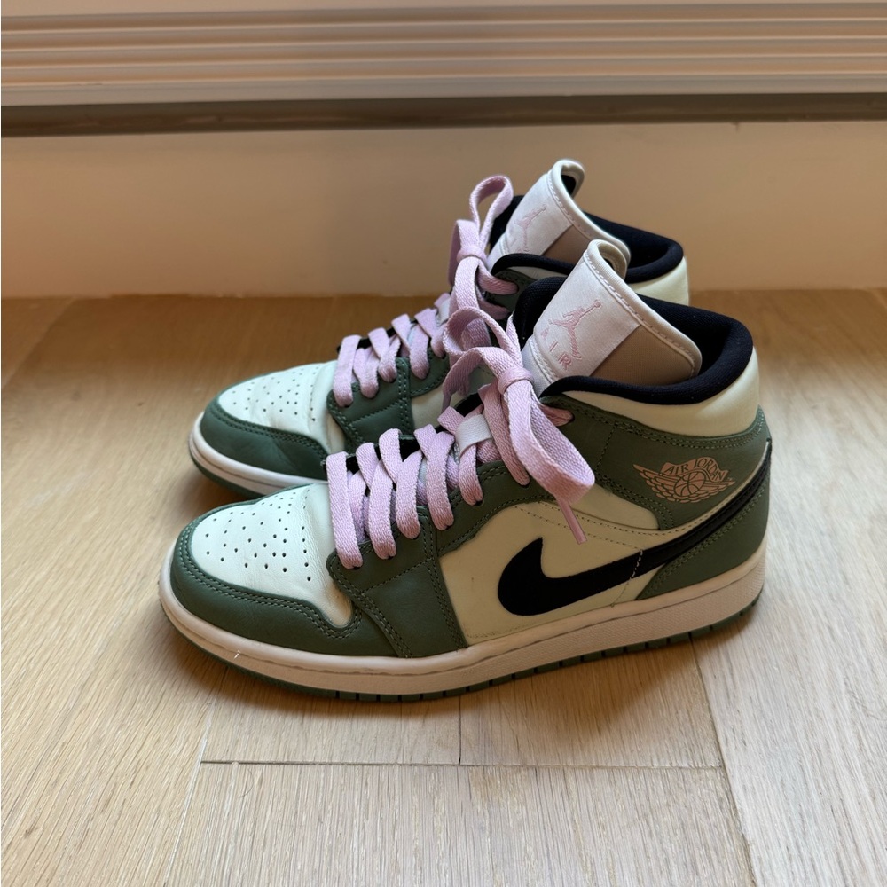 Nike Air Jordan 1 Mid Dutch Sneakers
